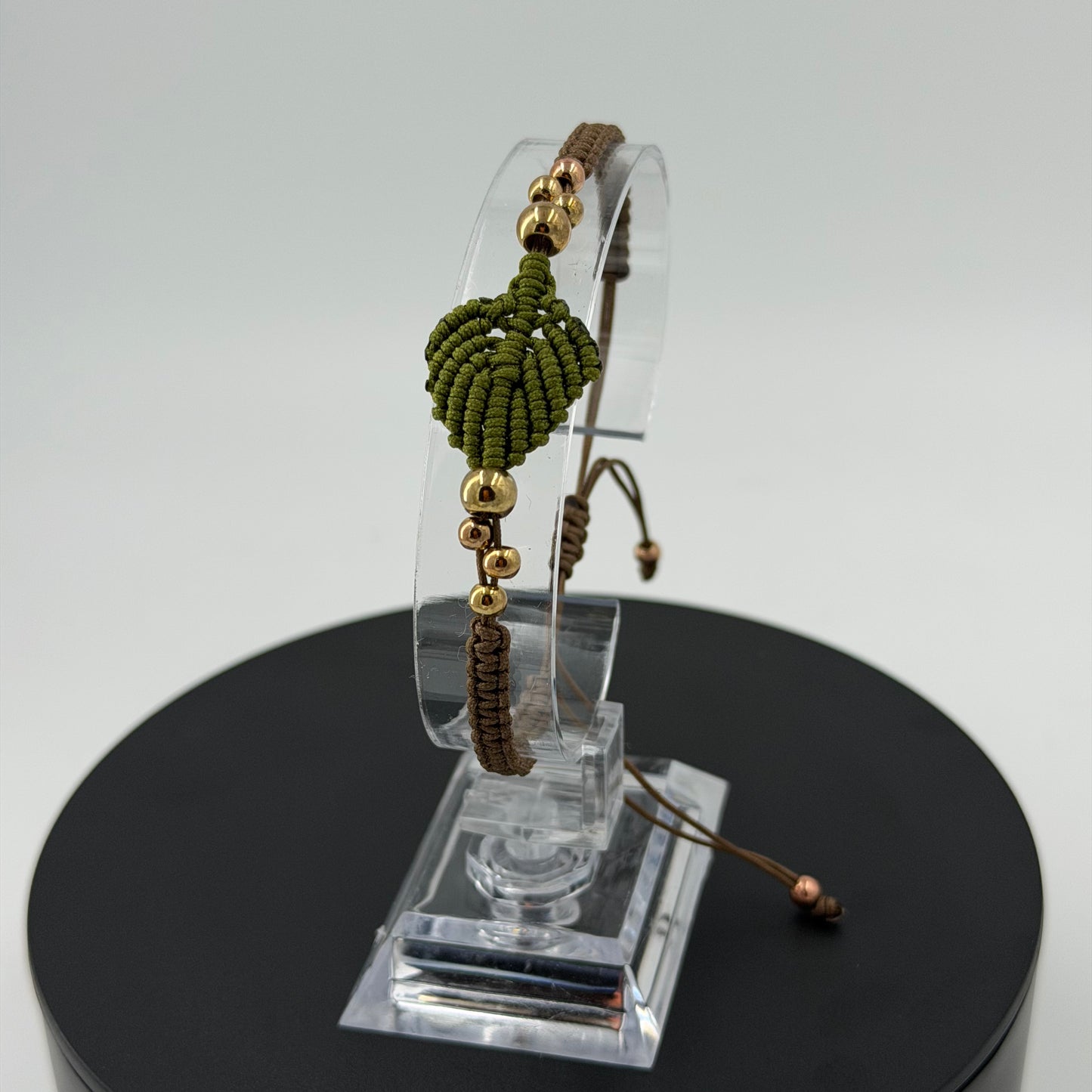 Pulsera Tejida Artesanal Oro Laminado.Nuestras Pulseras son Ajustables