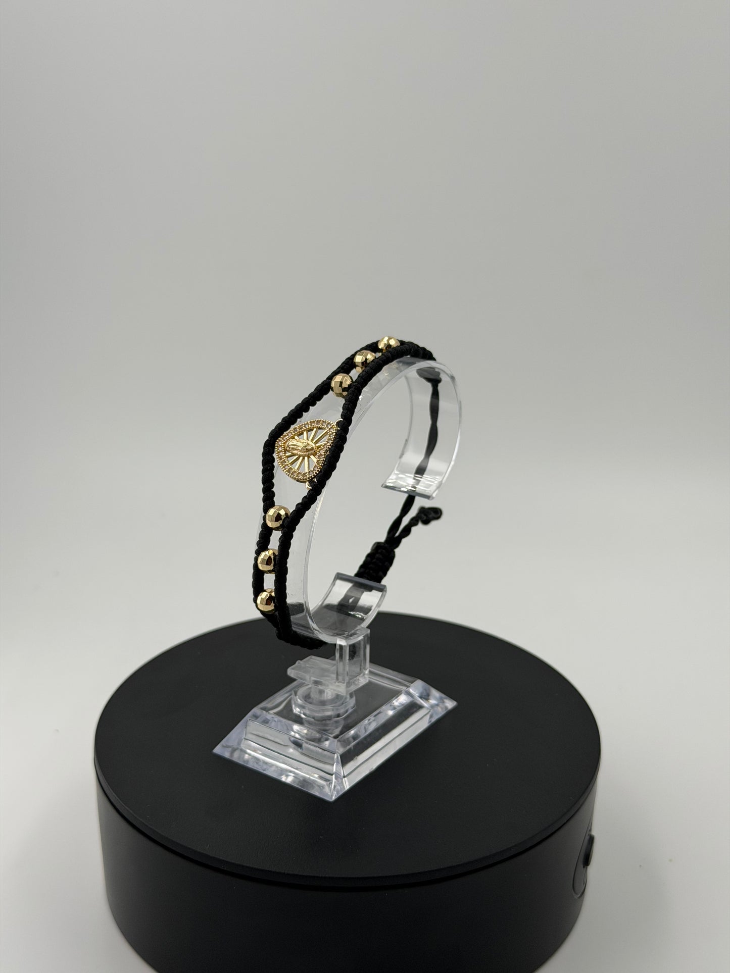 Pulsera Tejida Artesanal Oro Laminado nuestras pulseras son ajustables