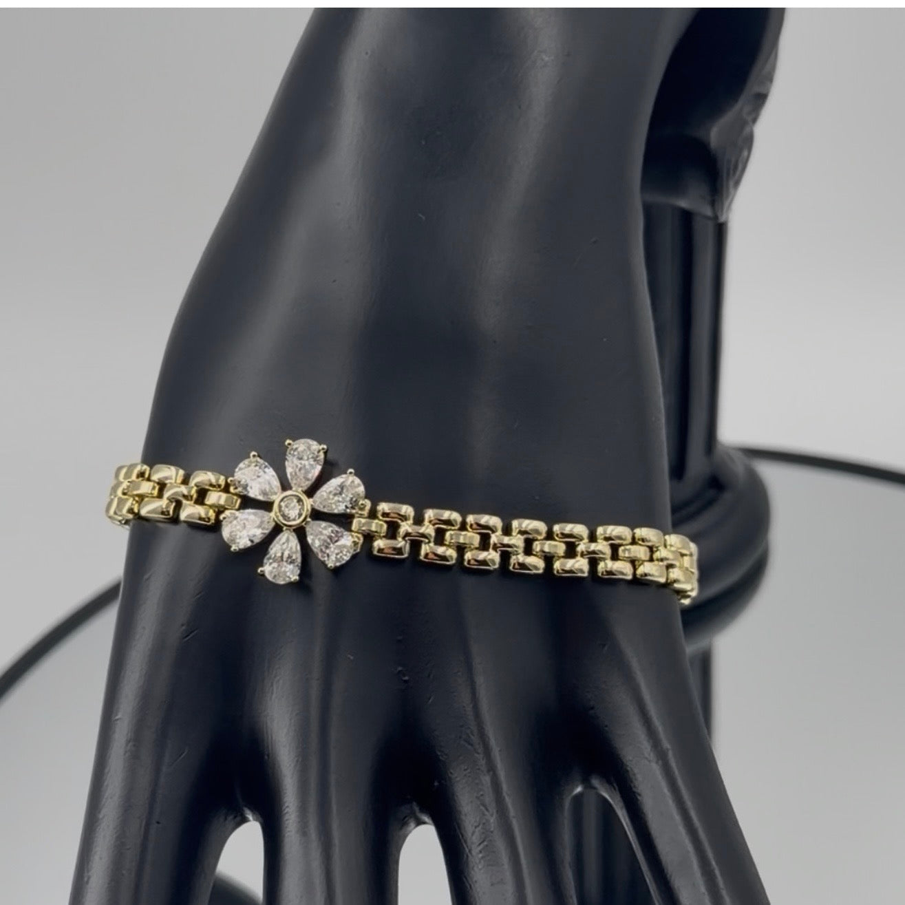 brazalete para dama oro laminado alta calidad